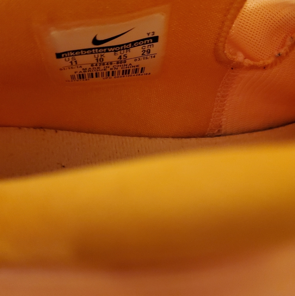 LeBron 11 Low Floridians - Picture 3 of 6